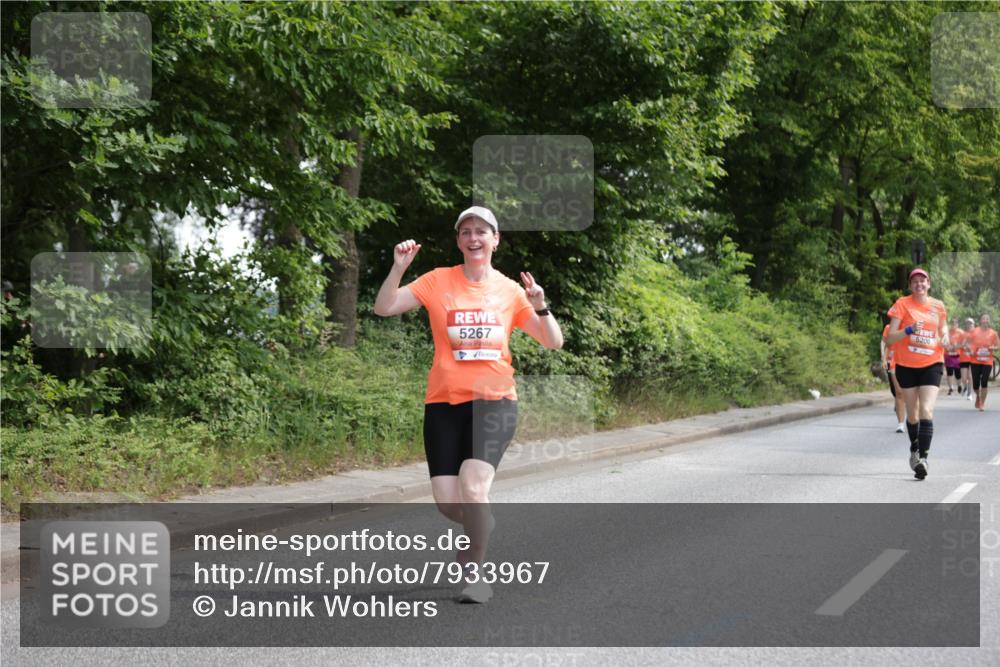 15.06.2025 - REWE Women's Run Jannik Wohlers http://msf.ph/oto/7933967 15.06.2025 10:12:01 Laufen 5267, 5200 meine-sportfotos.de