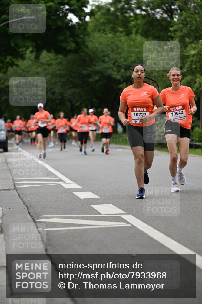 15.06.2025 - REWE Women's Run Dr. Thomas Lammeyer http://msf.ph/oto/7933968 15.06.2025 09:17:54 Laufen 10723, 10642 meine-sportfotos.de
