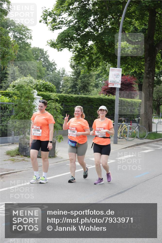 15.06.2025 - REWE Women's Run Jannik Wohlers http://msf.ph/oto/7933971 15.06.2025 08:34:35 Laufen 10785, 10, 10180, 15, 2025 meine-sportfotos.de