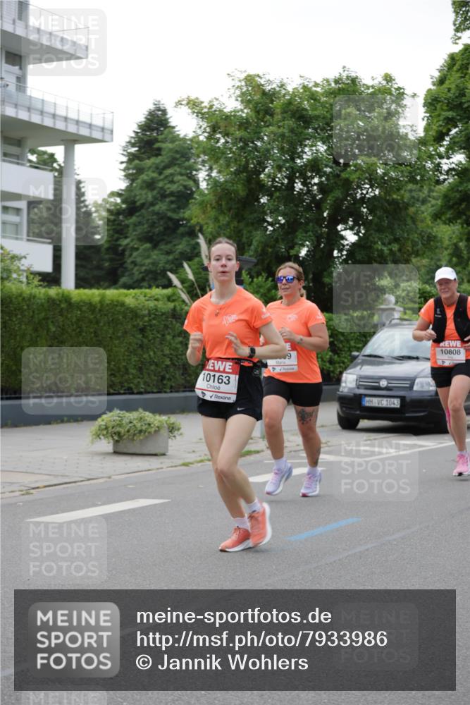 15.06.2025 - REWE Women's Run Jannik Wohlers http://msf.ph/oto/7933986 15.06.2025 08:25:30 Laufen 10163, 19, 1043, 10808 meine-sportfotos.de