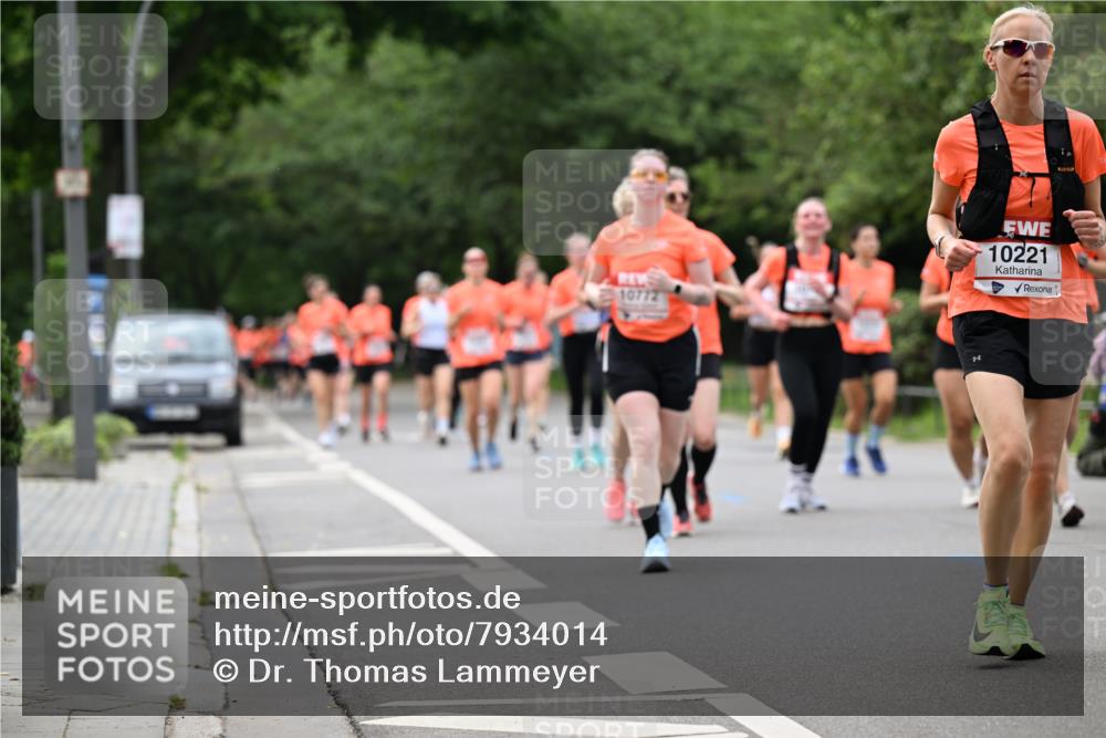 15.06.2025 - REWE Women's Run Dr. Thomas Lammeyer http://msf.ph/oto/7934014 15.06.2025 09:18:08 Laufen 10772, 10221 meine-sportfotos.de