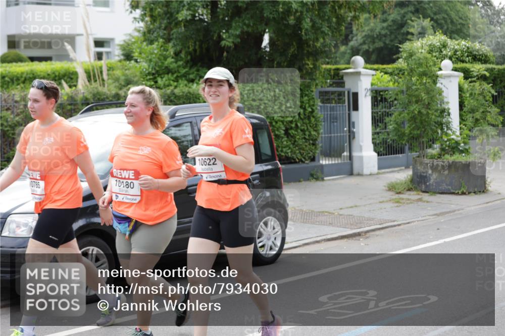 15.06.2025 - REWE Women's Run Jannik Wohlers http://msf.ph/oto/7934030 15.06.2025 08:34:38 Laufen 0785, 10180, 10622 meine-sportfotos.de