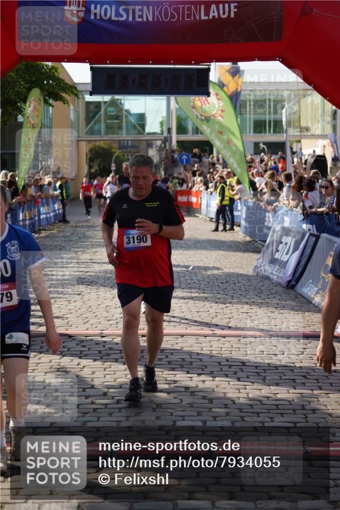13.06.2025 - Holstenköstenlauf Felixshl http://msf.ph/oto/7934055 13.06.2025 18:03:32 Laufen 2442, 2481, 2849, 2909, 3080, 3190, 3259, 3779, 3806, 3834 meine-sportfotos.de