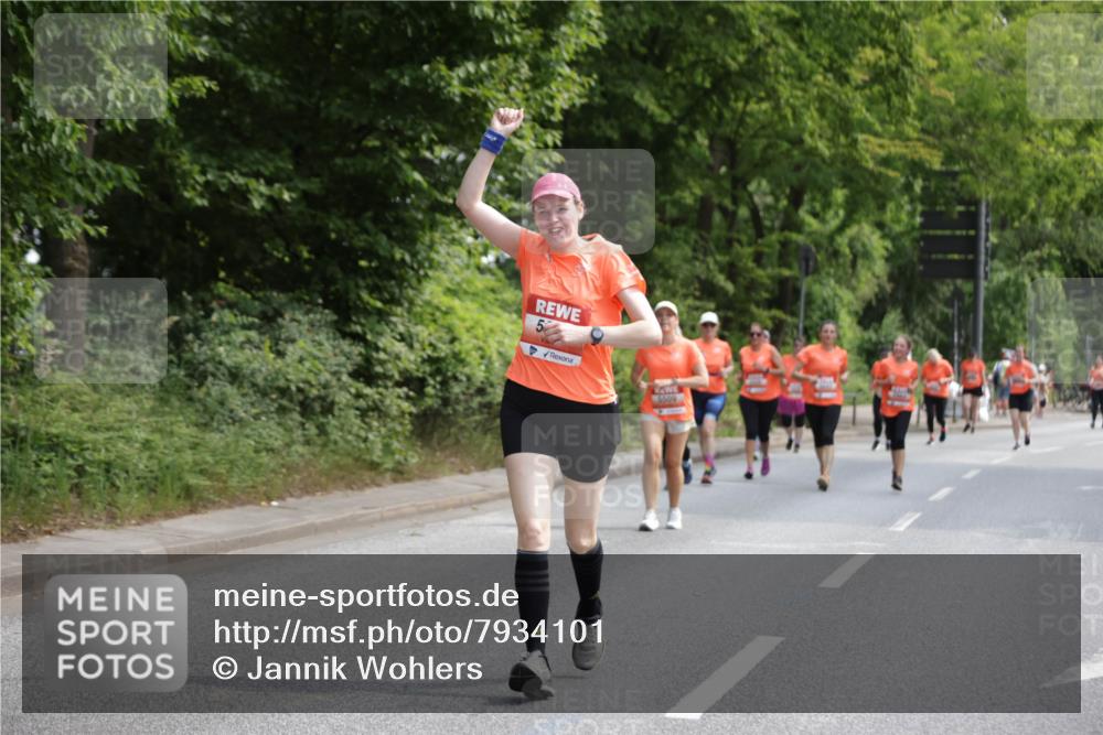 15.06.2025 - REWE Women's Run Jannik Wohlers http://msf.ph/oto/7934101 15.06.2025 10:12:04 Laufen 5, 5509 meine-sportfotos.de