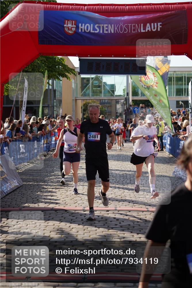 13.06.2025 - Holstenköstenlauf Felixshl http://msf.ph/oto/7934119 13.06.2025 18:03:37 Laufen 2481, 2633, 2711, 2849, 2909, 2985, 3080, 3092, 3097, 3259, 3263, 3598, 3834, 3903, 3920 meine-sportfotos.de