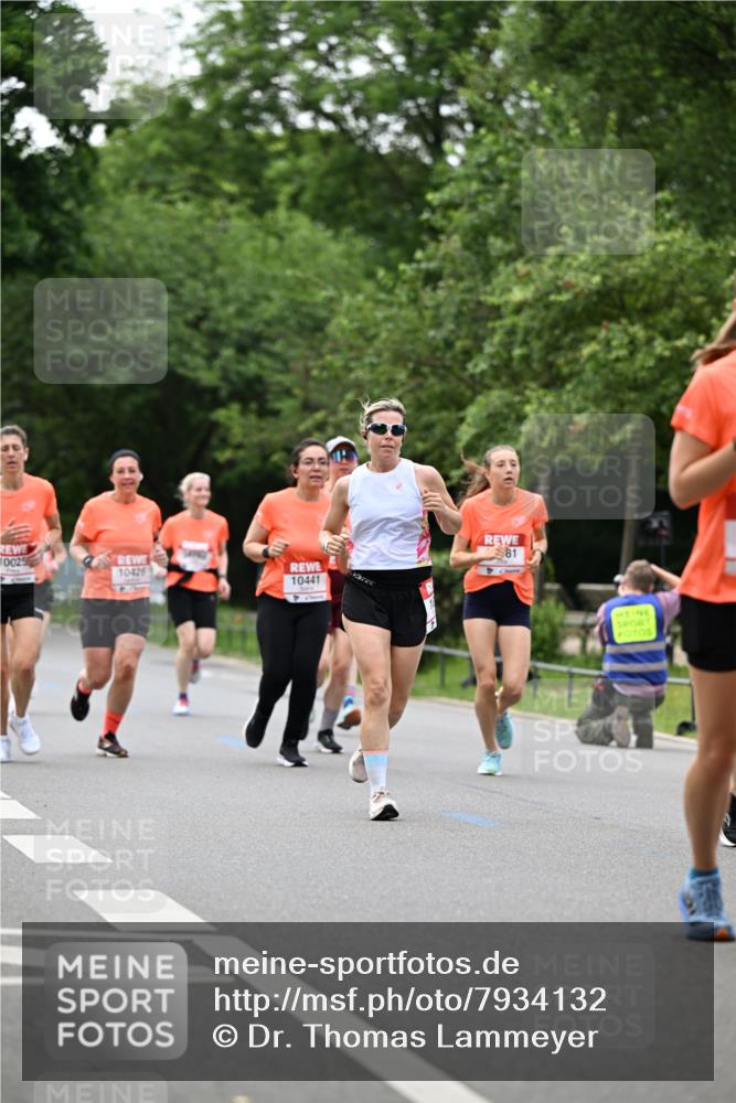 15.06.2025 - REWE Women's Run Dr. Thomas Lammeyer http://msf.ph/oto/7934132 15.06.2025 09:18:15 Laufen 0029, 10426, 10441 meine-sportfotos.de