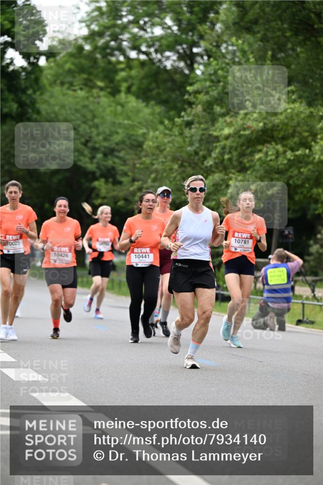 15.06.2025 - REWE Women's Run Dr. Thomas Lammeyer http://msf.ph/oto/7934140 15.06.2025 09:18:16 Laufen 0025, 10426, 10441, 10781 meine-sportfotos.de