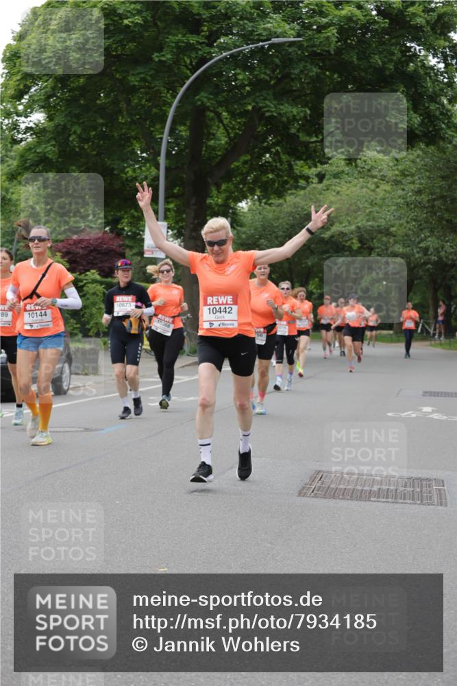 15.06.2025 - REWE Women's Run Jannik Wohlers http://msf.ph/oto/7934185 15.06.2025 08:25:33 Laufen 89, 10144, 10673, 10366, 10442, 0319, 756 meine-sportfotos.de