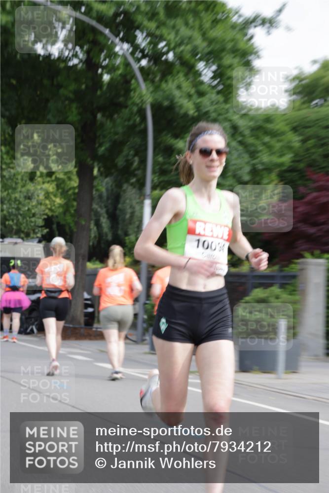 15.06.2025 - REWE Women's Run Jannik Wohlers http://msf.ph/oto/7934212 15.06.2025 08:34:49 Laufen 100 meine-sportfotos.de