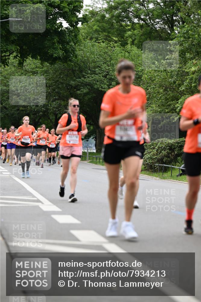 15.06.2025 - REWE Women's Run Dr. Thomas Lammeyer http://msf.ph/oto/7934213 15.06.2025 09:18:19 Laufen 1077 meine-sportfotos.de