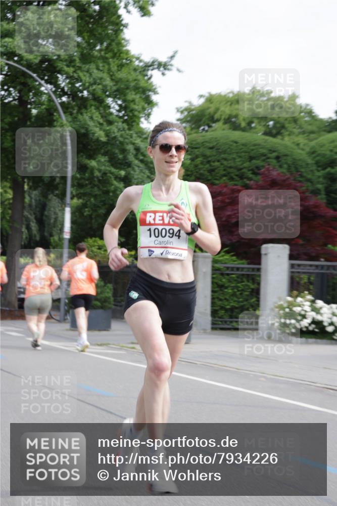 15.06.2025 - REWE Women's Run Jannik Wohlers http://msf.ph/oto/7934226 15.06.2025 08:34:50 Laufen 10094 meine-sportfotos.de