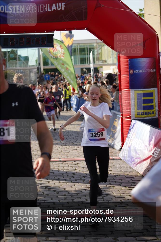 13.06.2025 - Holstenköstenlauf Felixshl http://msf.ph/oto/7934256 13.06.2025 18:03:41 Laufen 2481, 2633, 2666, 2711, 2849, 2857, 2909, 2985, 3091, 3092, 3097, 3147, 3202, 3204, 3259, 3263, 3598, 3799, 3834, 3902, 3903, 3920, 3964 meine-sportfotos.de
