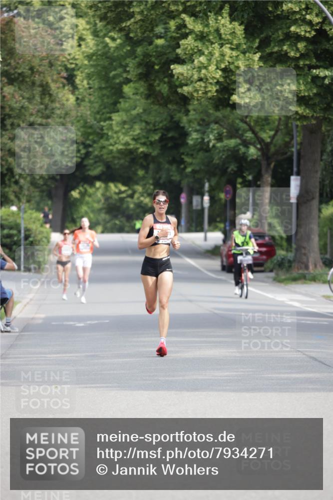 15.06.2025 - REWE Women's Run Jannik Wohlers http://msf.ph/oto/7934271 15.06.2025 08:37:43 Laufen  meine-sportfotos.de
