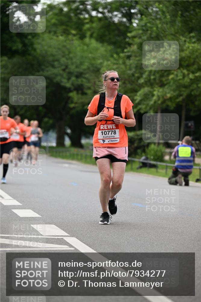 15.06.2025 - REWE Women's Run Dr. Thomas Lammeyer http://msf.ph/oto/7934277 15.06.2025 09:18:21 Laufen 10778 meine-sportfotos.de