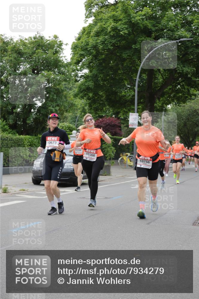 15.06.2025 - REWE Women's Run Jannik Wohlers http://msf.ph/oto/7934279 15.06.2025 08:25:35 Laufen 10673, 10588, 10366, 10756, 10241 meine-sportfotos.de