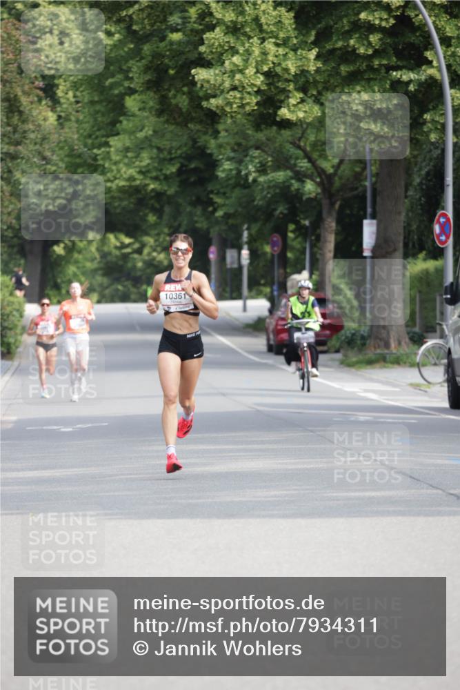 15.06.2025 - REWE Women's Run Jannik Wohlers http://msf.ph/oto/7934311 15.06.2025 08:37:43 Laufen 10361 meine-sportfotos.de