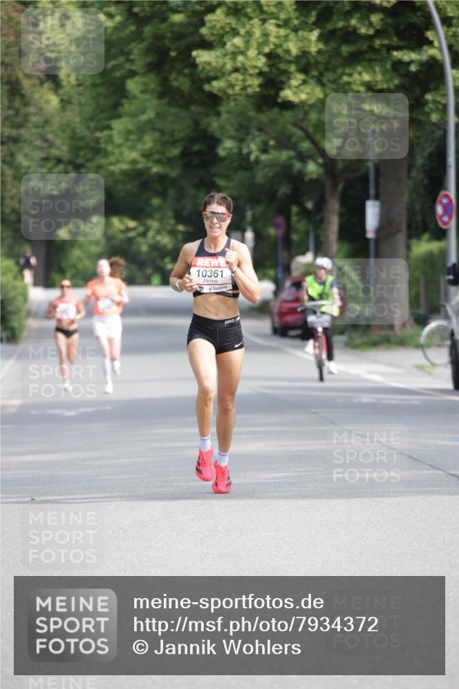 15.06.2025 - REWE Women's Run Jannik Wohlers http://msf.ph/oto/7934372 15.06.2025 08:37:44 Laufen 10361 meine-sportfotos.de