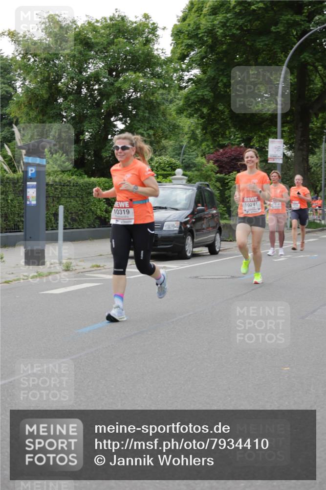 15.06.2025 - REWE Women's Run Jannik Wohlers http://msf.ph/oto/7934410 15.06.2025 08:25:38 Laufen 10319, 10241 meine-sportfotos.de