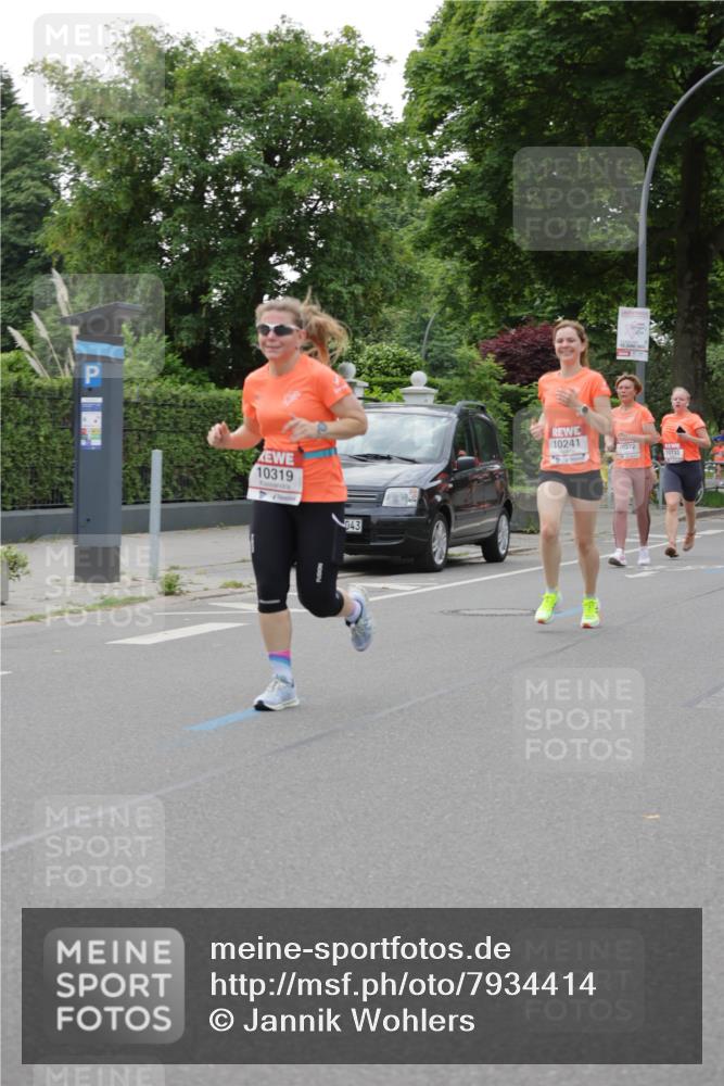 15.06.2025 - REWE Women's Run Jannik Wohlers http://msf.ph/oto/7934414 15.06.2025 08:25:38 Laufen 10319, 043, 10241, 10272, 10733 meine-sportfotos.de