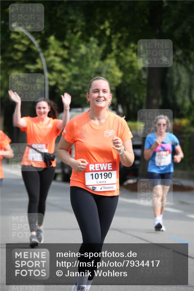 15.06.2025 - REWE Women's Run Jannik Wohlers http://msf.ph/oto/7934417 15.06.2025 09:52:10 Laufen 10190 meine-sportfotos.de
