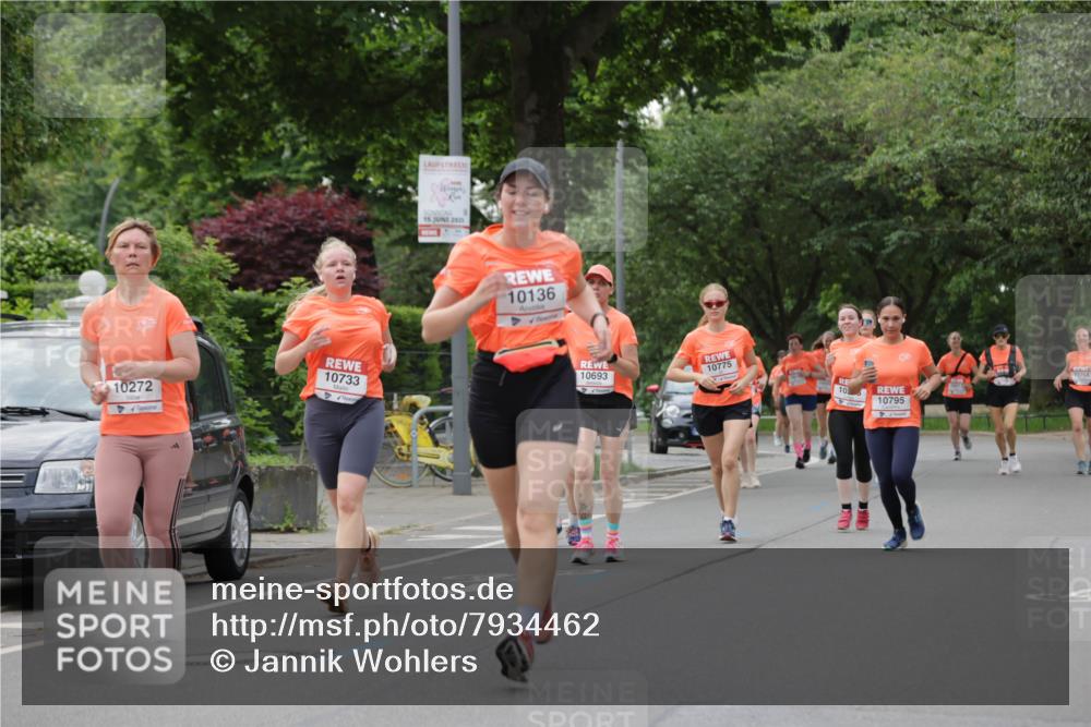 15.06.2025 - REWE Women's Run Jannik Wohlers http://msf.ph/oto/7934462 15.06.2025 08:25:40 Laufen 10272, 10733, 15, 2025, 10136, 10775, 10693, 10, 10795 meine-sportfotos.de