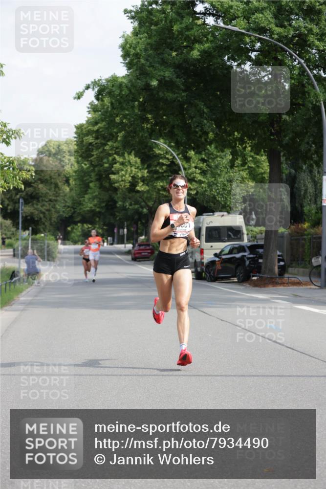 15.06.2025 - REWE Women's Run Jannik Wohlers http://msf.ph/oto/7934490 15.06.2025 08:37:47 Laufen  meine-sportfotos.de