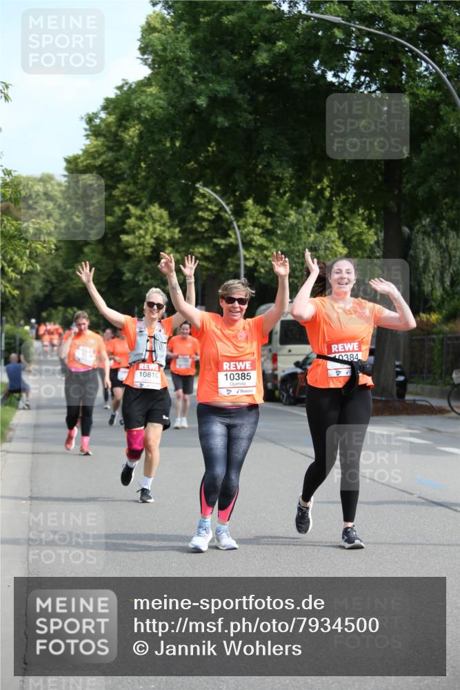 15.06.2025 - REWE Women's Run Jannik Wohlers http://msf.ph/oto/7934500 15.06.2025 09:52:12 Laufen 10018, 10810, 10385, 0384 meine-sportfotos.de