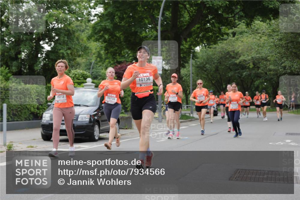 15.06.2025 - REWE Women's Run Jannik Wohlers http://msf.ph/oto/7934566 15.06.2025 08:25:41 Laufen 10733, 10272, 10136, 10693, 10775, 10795 meine-sportfotos.de