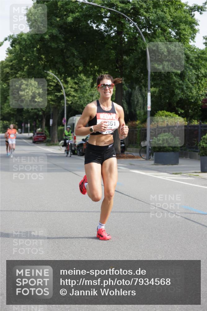 15.06.2025 - REWE Women's Run Jannik Wohlers http://msf.ph/oto/7934568 15.06.2025 08:37:48 Laufen 361 meine-sportfotos.de