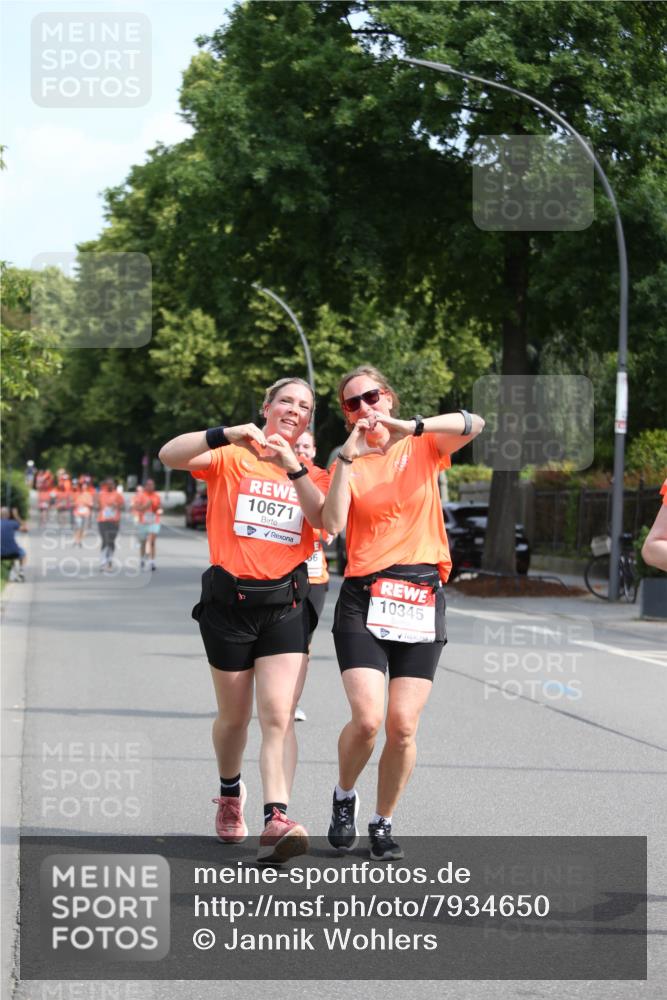 15.06.2025 - REWE Women's Run Jannik Wohlers http://msf.ph/oto/7934650 15.06.2025 09:52:21 Laufen 10671, 36, 10345 meine-sportfotos.de