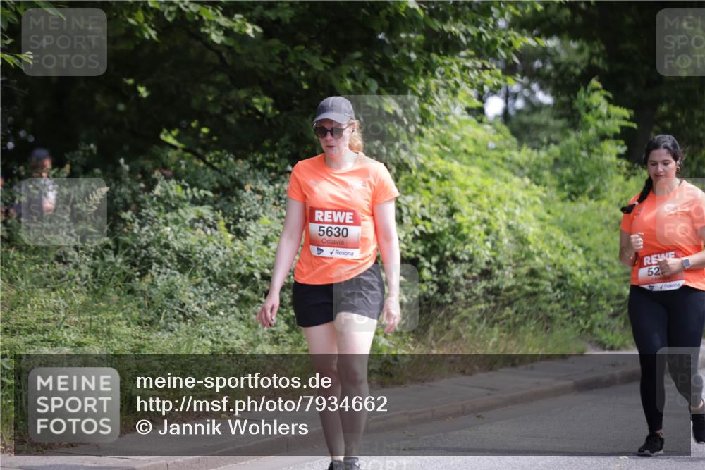15.06.2025 - REWE Women's Run Jannik Wohlers http://msf.ph/oto/7934662 15.06.2025 10:12:25 Laufen 5630, 52 meine-sportfotos.de