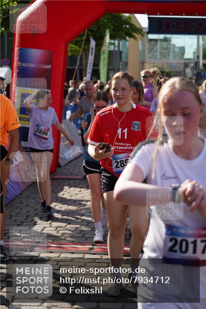13.06.2025 - Holstenköstenlauf Felixshl http://msf.ph/oto/7934712 13.06.2025 18:03:55 Laufen 2192, 2573, 2756, 2832, 2833, 2886, 3274, 3596, 3611, 3612, 3837, 3908 meine-sportfotos.de