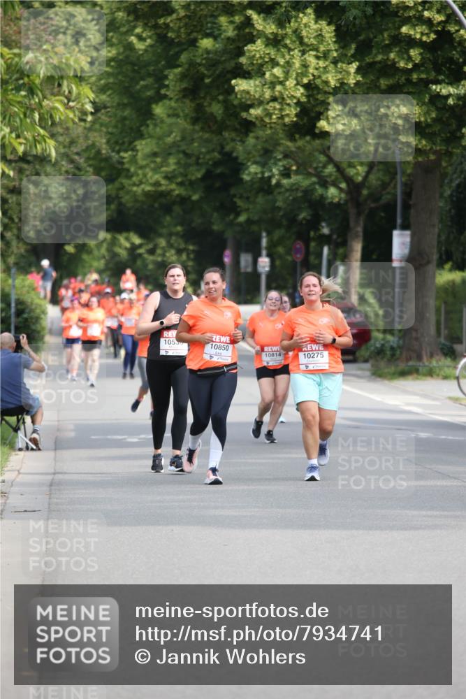 15.06.2025 - REWE Women's Run Jannik Wohlers http://msf.ph/oto/7934741 15.06.2025 09:52:27 Laufen 1055, 10850, 10814, 10275 meine-sportfotos.de