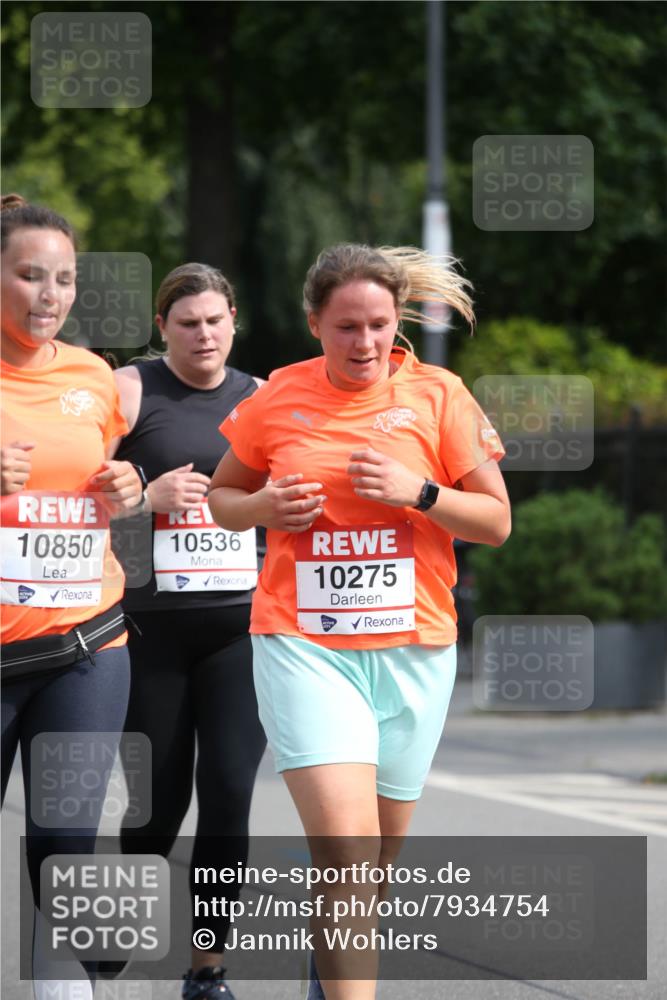 15.06.2025 - REWE Women's Run Jannik Wohlers http://msf.ph/oto/7934754 15.06.2025 09:52:35 Laufen 10850, 10536, 10275 meine-sportfotos.de