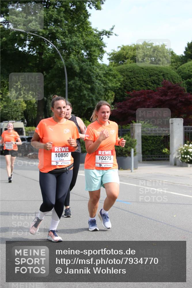 15.06.2025 - REWE Women's Run Jannik Wohlers http://msf.ph/oto/7934770 15.06.2025 09:52:36 Laufen 10814, 10850, 10275 meine-sportfotos.de
