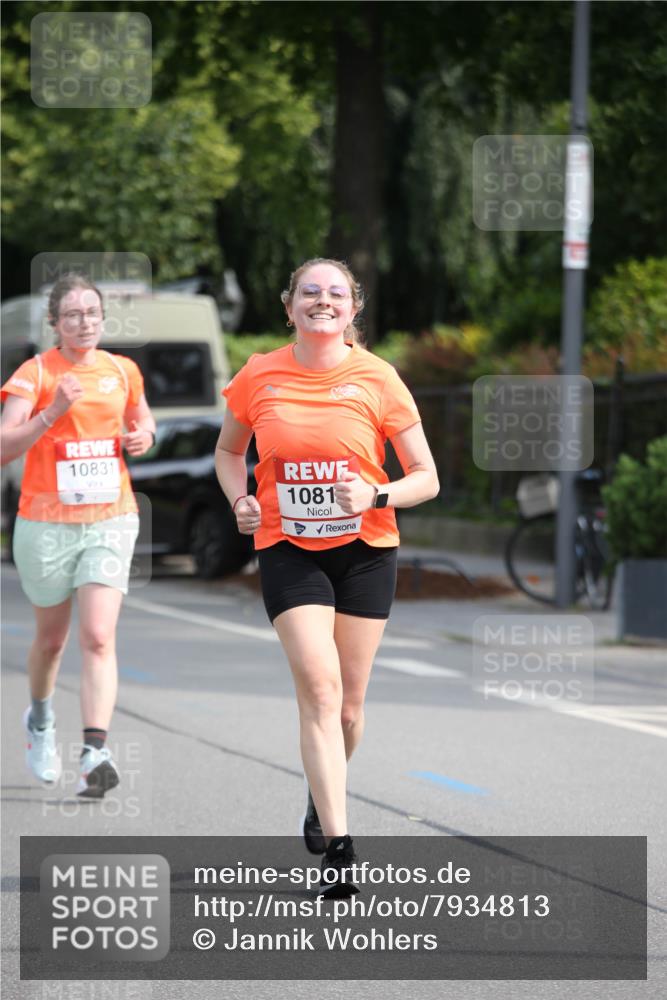 15.06.2025 - REWE Women's Run Jannik Wohlers http://msf.ph/oto/7934813 15.06.2025 09:52:38 Laufen 10831, 1081 meine-sportfotos.de