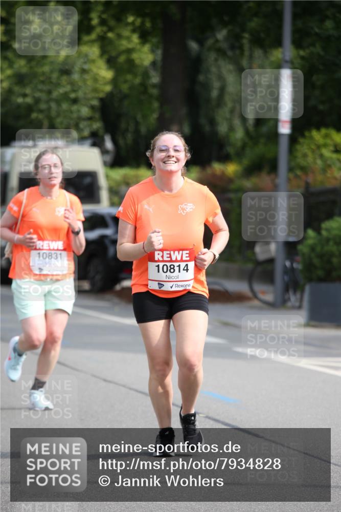 15.06.2025 - REWE Women's Run Jannik Wohlers http://msf.ph/oto/7934828 15.06.2025 09:52:38 Laufen 10831, 10814 meine-sportfotos.de