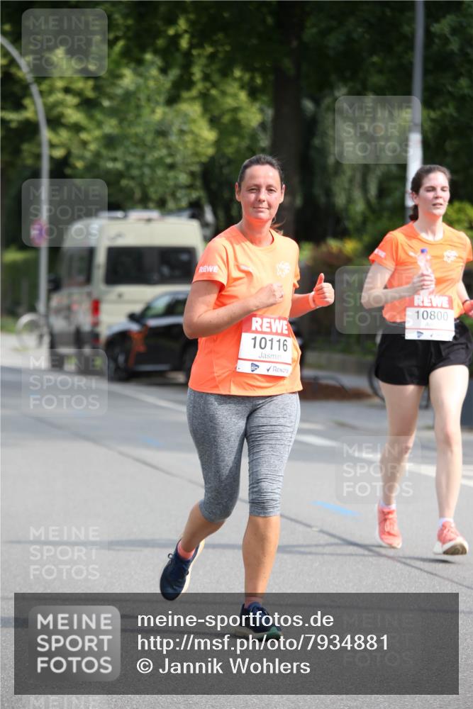 15.06.2025 - REWE Women's Run Jannik Wohlers http://msf.ph/oto/7934881 15.06.2025 09:52:44 Laufen 10116, 10800 meine-sportfotos.de