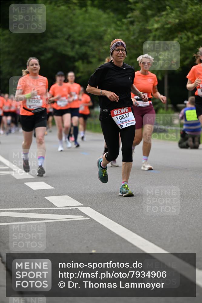15.06.2025 - REWE Women's Run Dr. Thomas Lammeyer http://msf.ph/oto/7934906 15.06.2025 09:18:52 Laufen 10305, 10847 meine-sportfotos.de