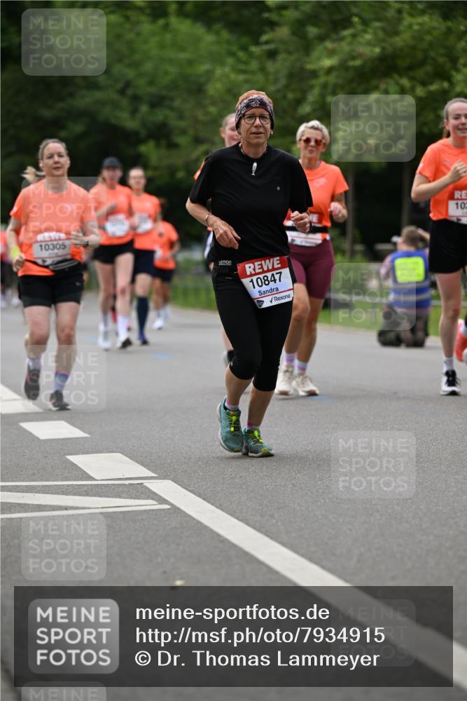 15.06.2025 - REWE Women's Run Dr. Thomas Lammeyer http://msf.ph/oto/7934915 15.06.2025 09:18:52 Laufen 10305, 10847 meine-sportfotos.de