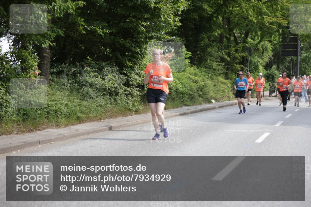 15.06.2025 - REWE Women's Run Jannik Wohlers http://msf.ph/oto/7934929 15.06.2025 10:12:35 Laufen 5465 meine-sportfotos.de