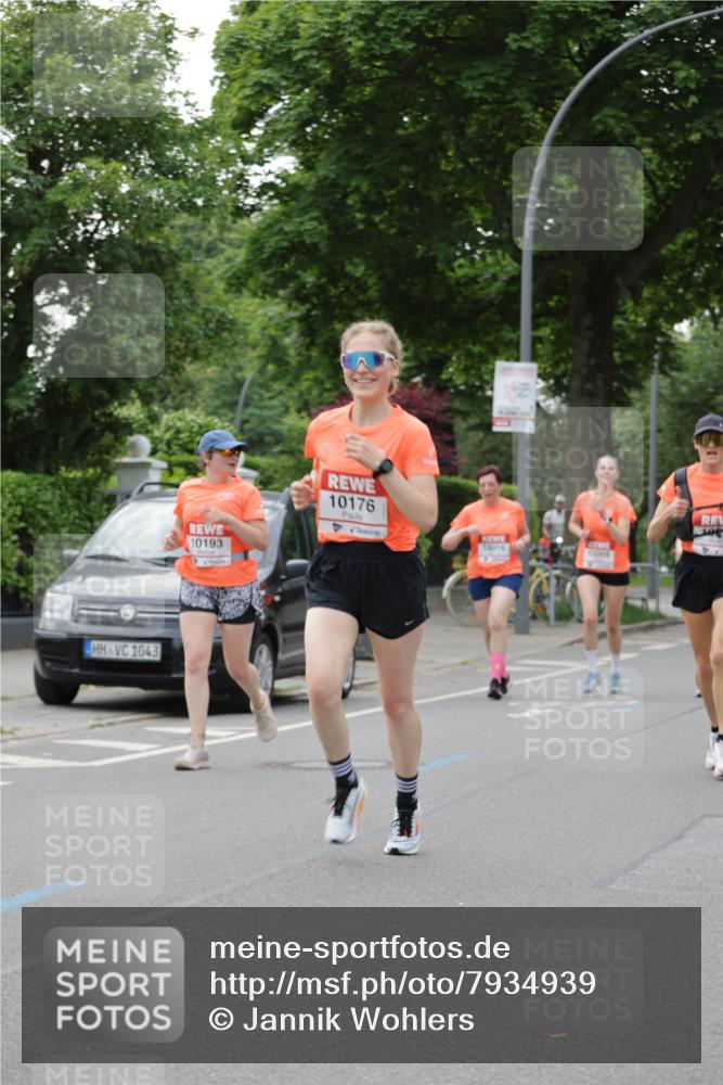 15.06.2025 - REWE Women's Run Jannik Wohlers http://msf.ph/oto/7934939 15.06.2025 08:25:49 Laufen 1043, 10176, 10193, 10016, 10069 meine-sportfotos.de