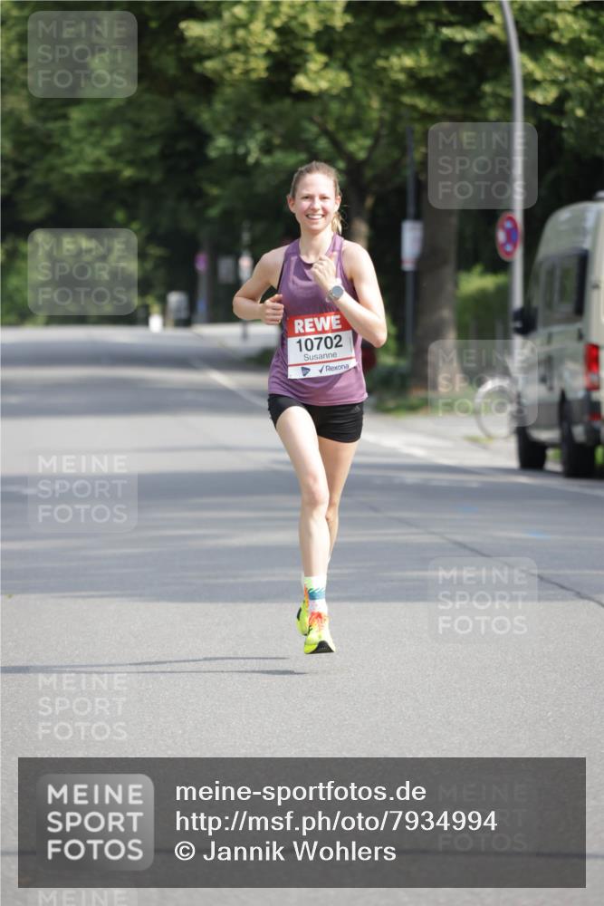 15.06.2025 - REWE Women's Run Jannik Wohlers http://msf.ph/oto/7934994 15.06.2025 08:38:44 Laufen 10702 meine-sportfotos.de