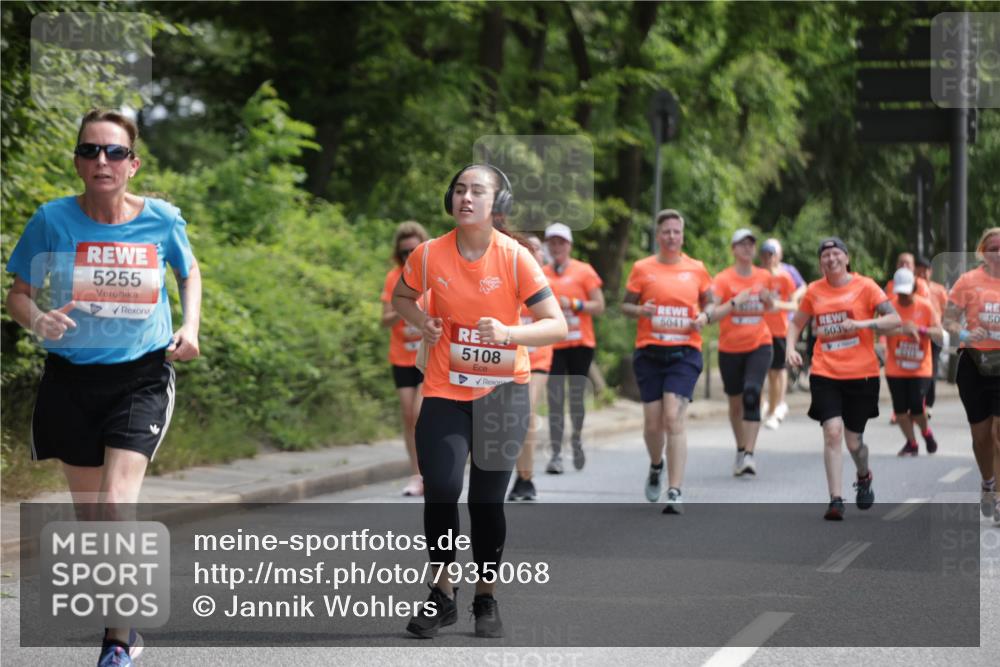 15.06.2025 - REWE Women's Run Jannik Wohlers http://msf.ph/oto/7935068 15.06.2025 10:12:41 Laufen 5255, 5108, 5041, 50, 603 meine-sportfotos.de