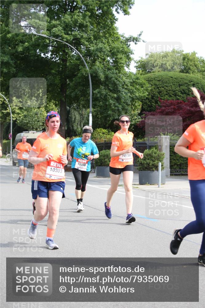 15.06.2025 - REWE Women's Run Jannik Wohlers http://msf.ph/oto/7935069 15.06.2025 09:52:55 Laufen 10303, 10735 meine-sportfotos.de