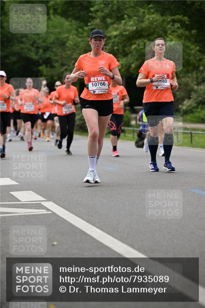 15.06.2025 - REWE Women's Run Dr. Thomas Lammeyer http://msf.ph/oto/7935089 15.06.2025 09:18:57 Laufen 10766, 0083 meine-sportfotos.de