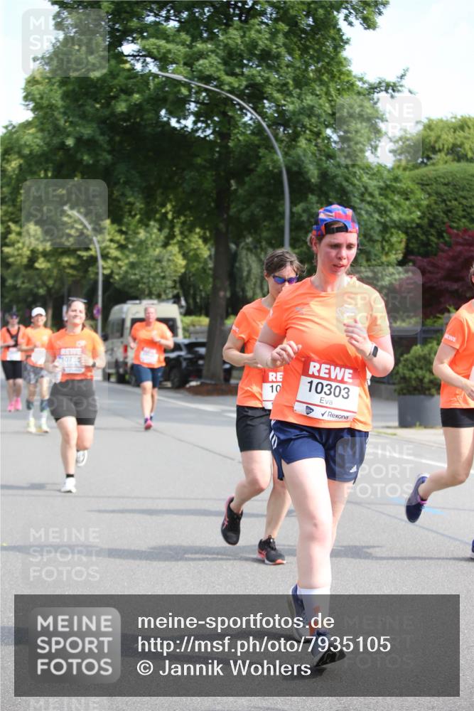 15.06.2025 - REWE Women's Run Jannik Wohlers http://msf.ph/oto/7935105 15.06.2025 09:52:56 Laufen 10755, 10, 10303 meine-sportfotos.de