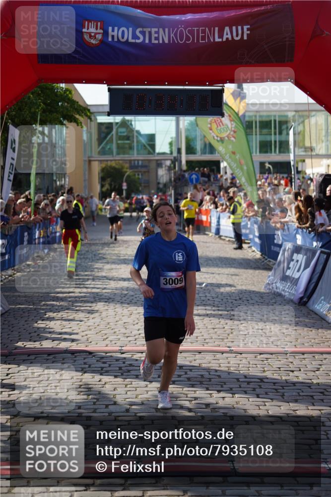 13.06.2025 - Holstenköstenlauf Felixshl http://msf.ph/oto/7935108 13.06.2025 18:04:12 Laufen 2369, 2885, 3009, 3835 meine-sportfotos.de