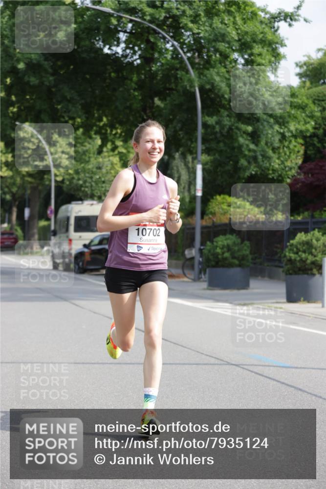 15.06.2025 - REWE Women's Run Jannik Wohlers http://msf.ph/oto/7935124 15.06.2025 08:38:46 Laufen 10702 meine-sportfotos.de