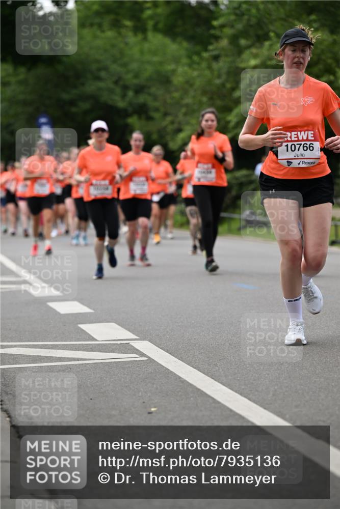 15.06.2025 - REWE Women's Run Dr. Thomas Lammeyer http://msf.ph/oto/7935136 15.06.2025 09:18:58 Laufen 10766 meine-sportfotos.de